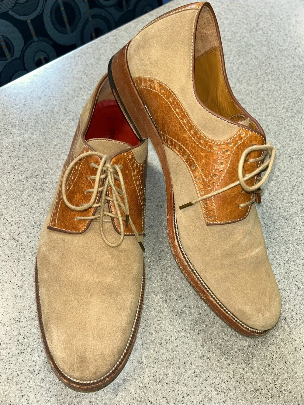 JOHNSTON & MURPHY sz 11 Leather lace up suede shoes in Brown and Tan
